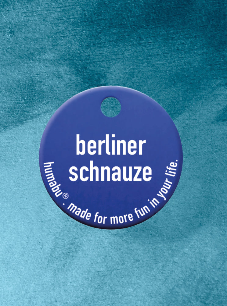 Humabu, der antiklimper Hundemarkenbund, Hundemarke "Berliner schnauze", Hundemarke klapperfrei, Hundemarkentasche wetterfest