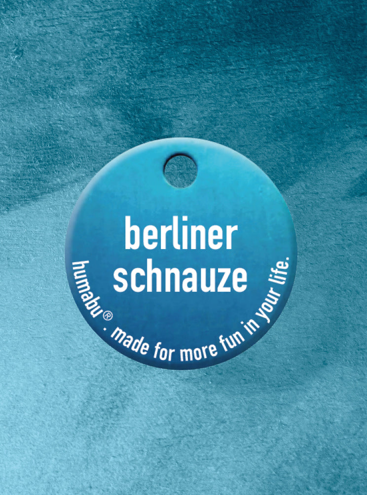 Humabu, der antiklimper Hundemarkenbund, Hundemarke "Berliner schnauze", Hundemarke klapperfrei, Hundemarkentasche wetterfest