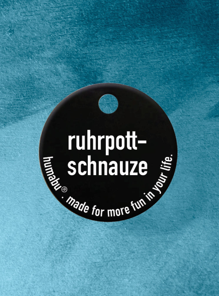 Humabu, der antiklimper Hundemarkenbund, Hundemarke "ruhrpott-schnauze", Hundemarke klapperfrei, Hundemarkentasche wetterfest