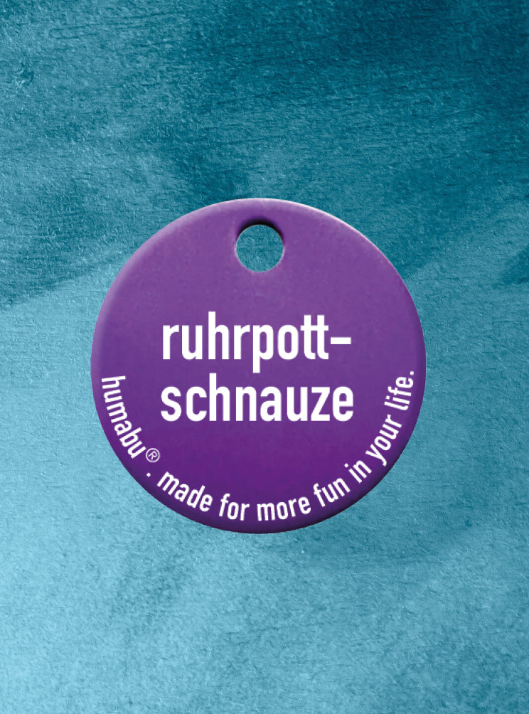 Humabu, der antiklimper Hundemarkenbund, Hundemarke "ruhrpott-schnauze", Hundemarke klapperfrei, Hundemarkentasche wetterfest