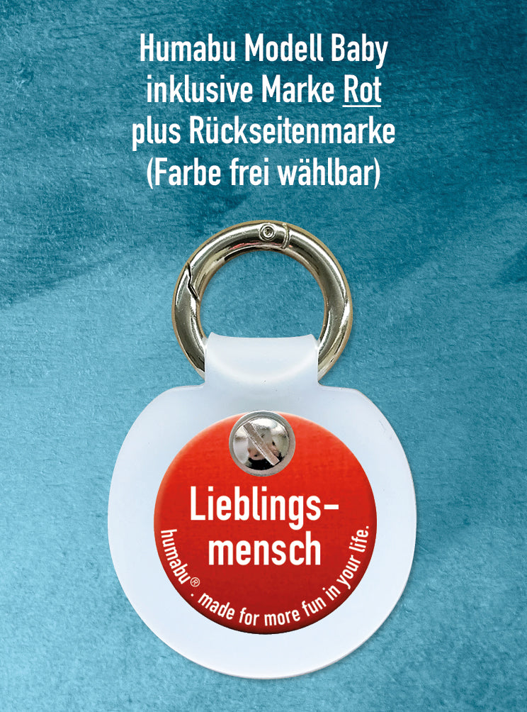 Humabu Geschenkset - Geschenk selbst gestaltet, gravierte Hundemarken montiert am Humabu Baby-Modell