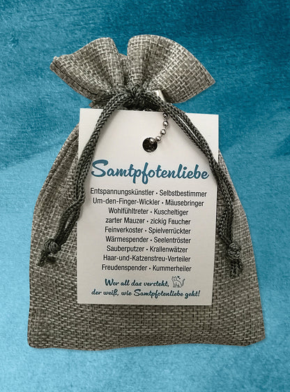 Humabu for you - Taschenanhänger Katze, als Geschenk verpackt